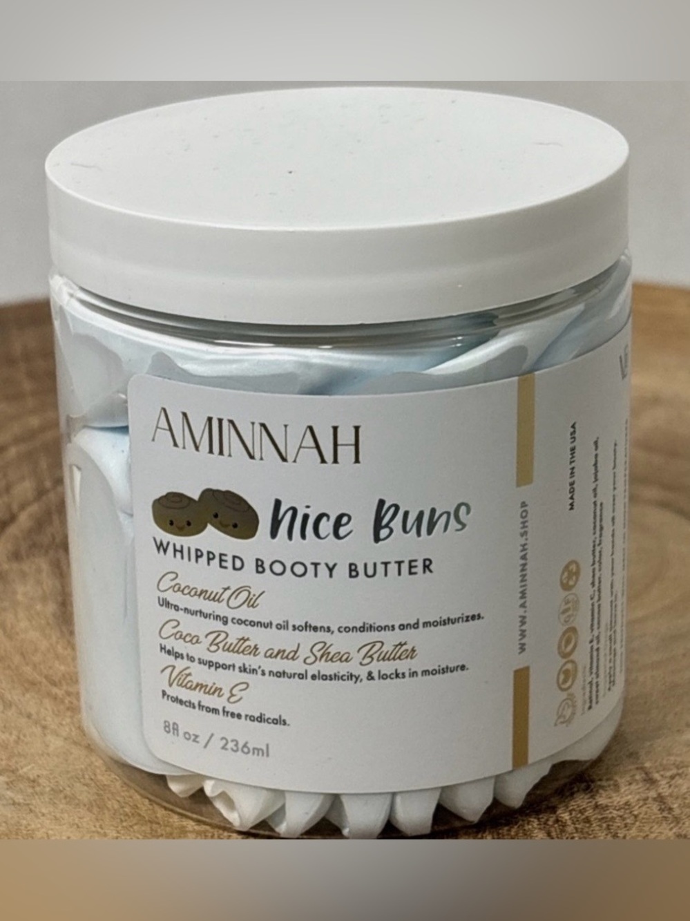 AMINNAH Nice Buns Whipped Booty Butter - White Moisturizing Body Butter